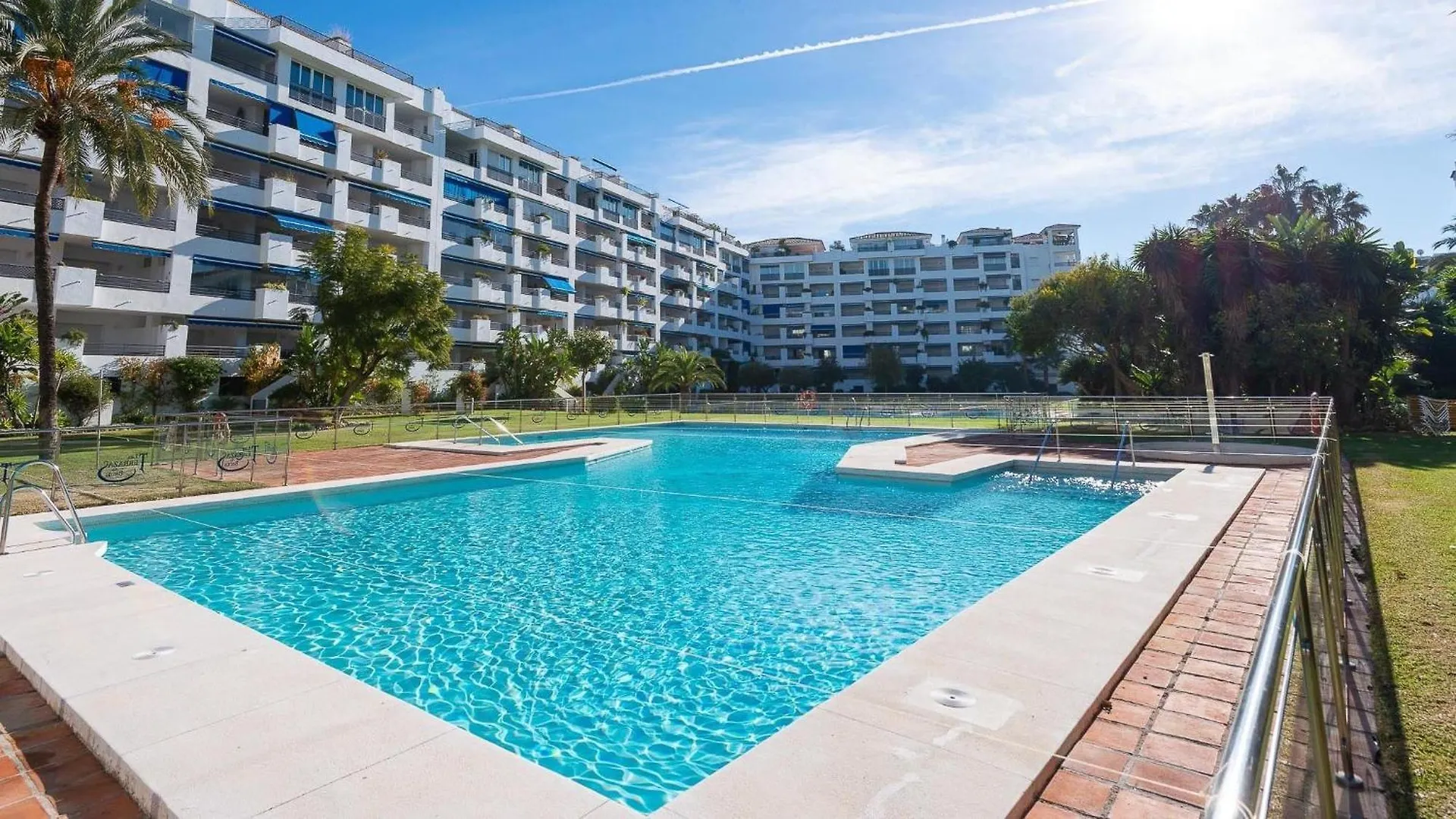 Apartment Mediterranean Getaway Seaviews At Puerto Banus Marbella